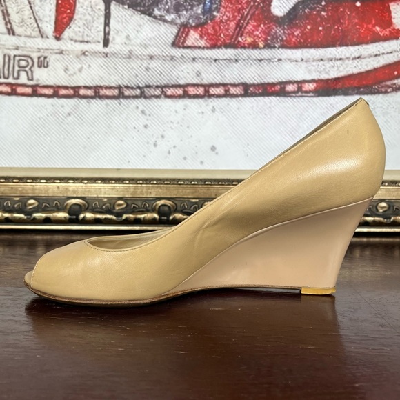 Jimmy Choo Peep-Toe Wedge Heels Nude Patent Leather Pumps Women's Size 9.5 - Picture 8 of 10